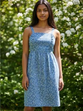 Le Kate Prairie Boho floral cottage core tie back ditzy floral cotton mini dress